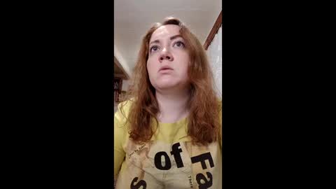 Snapshot of adel_redhead_ chatting on 12/14/25, 04:56 Adel online show from 12/14/25, 04:56