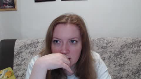Snapshot of adel_redhead_ chatting on 03/11/26, 07:31 Adel online show from 03/11/26, 07:31