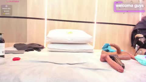 Snapshot of adela_chase chatting on 09/27/25, 01:32 adela chase online show from 09/27/25, 01:32