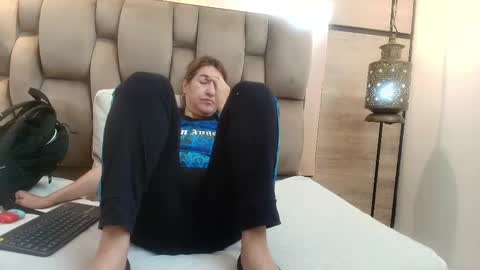 Snapshot of adela_chase chatting on 09/30/25, 02:05 adela chase online show from 09/30/25, 02:05