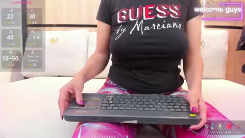 Snapshot of adela_chase chatting on 10/07/25, 02:53 adela chase online show from 10/07/25, 02:53