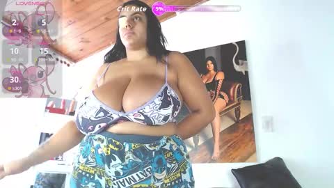 Snapshot of adelamorales chatting on 10/17/25, 02:41 adelamorales online show from 10/17/25, 02:41