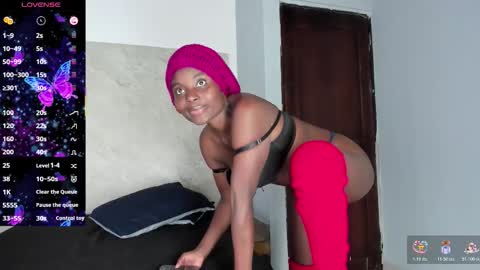 Snapshot of adele_89 chatting on 12/05/25, 07:43 Adele online show from 12/05/25, 07:43