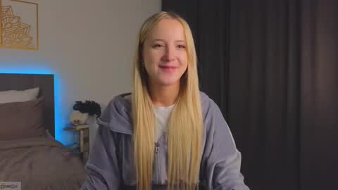 Adele online show from 10/21/25, 10:10