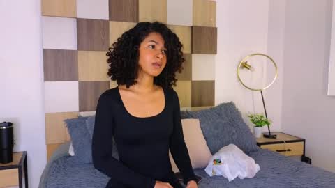 Andrea online show from 01/12/25, 06:16