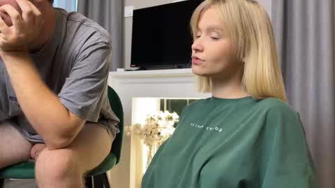 Adele Nick online show from 09/11/25, 08:36