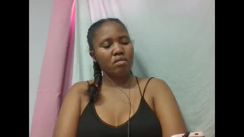 Snapshot of adelealy chatting on 10/30/25, 06:37 adelealy online show from 10/30/25, 06:37