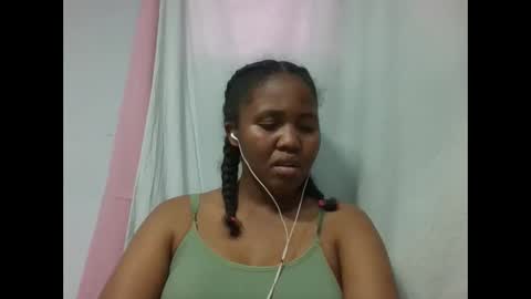 Snapshot of adelealy chatting on 11/01/25, 06:59 adelealy online show from 11/01/25, 06:59