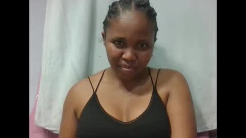 Snapshot of adelealy chatting on 11/08/25, 05:23 adelealy online show from 11/08/25, 05:23