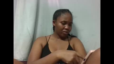 Snapshot of adelealy chatting on 11/13/25, 07:29 adelealy online show from 11/13/25, 07:29