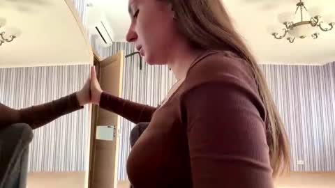 Snapshot of adeleapel chatting on 03/20/26, 09:36 Poly online show from 03/20/26, 09:36