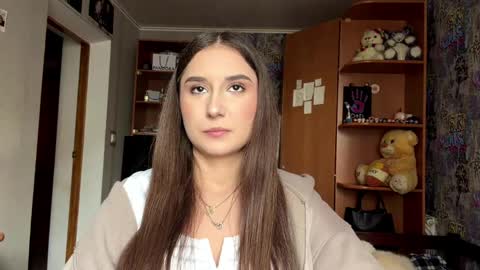 Snapshot of adeleapel chatting on 04/08/26, 11:10 Poly online show from 04/08/26, 11:10