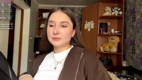 Snapshot of adeleapel chatting on 04/10/26, 11:26 Poly online show from 04/10/26, 11:26