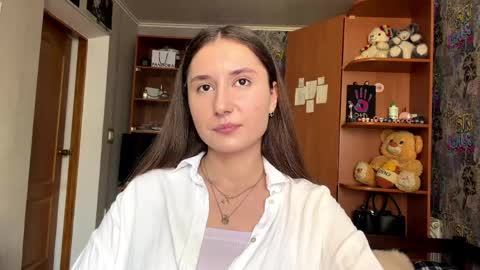 Snapshot of adeleapel chatting on 04/13/26, 10:54 Poly online show from 04/13/26, 10:54