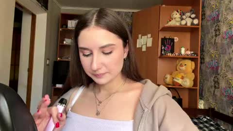 Snapshot of adeleapel chatting on 04/14/26, 02:12 Poly online show from 04/14/26, 02:12