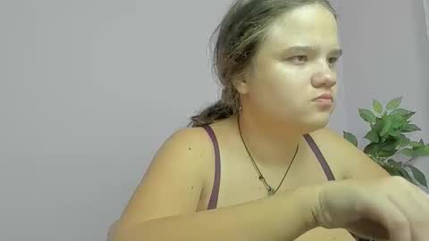 adelecruzz online show from 10/05/25, 12:14