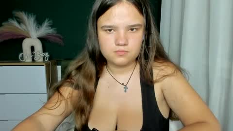 Snapshot of adelecruzz chatting on 06/20/26, 12:08 adelecruzz online show from 06/20/26, 12:08