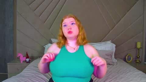 adelemoor online show from 02/07/25, 05:40