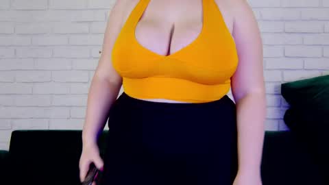 adelemoor online show from 02/10/25, 01:46