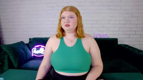 adelemoor online show from 02/16/25, 11:48