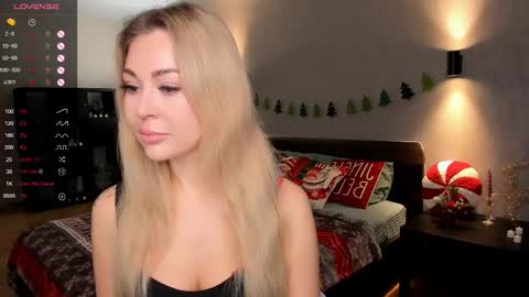 Snapshot of adeleroberts chatting on 01/05/25, 02:17 Adele online show from 01/05/25, 02:17