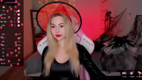 Snapshot of adeleroberts chatting on 10/30/25, 02:13 Adele online show from 10/30/25, 02:13