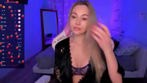 Snapshot of adeleroberts chatting on 11/10/25, 02:10 Adele online show from 11/10/25, 02:10