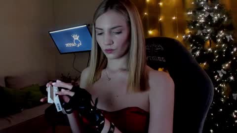 Snapshot of adeleshinem chatting on 01/10/25, 06:09 Adele Shine online show from 01/10/25, 06:09