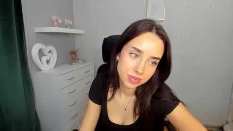 Adele online show from 02/26/26, 06:45