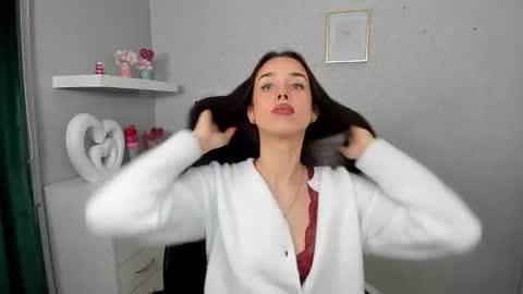 Adele online show from 03/17/26, 06:28