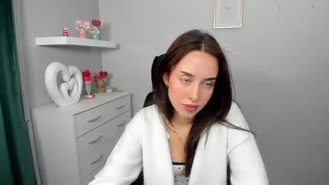 Adele online show from 03/19/26, 06:39