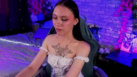 Snapshot of adelicelenoir chatting on 09/15/25, 08:58 miss Ada online show from 09/15/25, 08:58