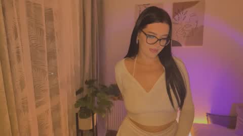 Adelinaacute online show from 10/23/25, 08:07