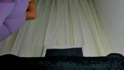 adelinaconte1 online show from 11/04/25, 04:11