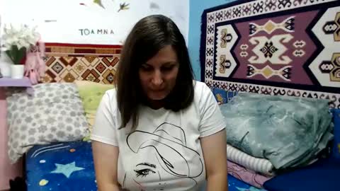 Larisa online show from 10/16/25, 06:03