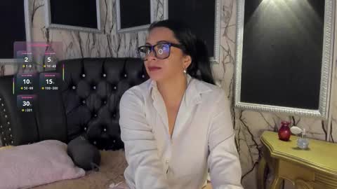 Snapshot of adelinemoretti chatting on 11/19/25, 05:13 adelinemoretti online show from 11/19/25, 05:13