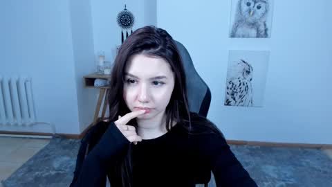 Snapshot of adelleb chatting on 02/21/25, 06:04 Your sweet girl online show from 02/21/25, 06:04