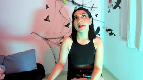 Snapshot of adellelennox_cg chatting on 11/03/25, 09:10 Adelle online show from 11/03/25, 09:10