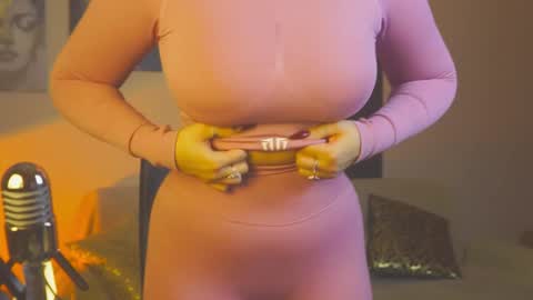 Snapshot of adellenebrown chatting on 12/08/24, 03:24 Adelina online show from 12/08/24, 03:24