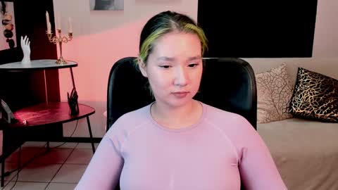 Snapshot of adellenebrown chatting on 12/08/24, 09:30 Adelina online show from 12/08/24, 09:30