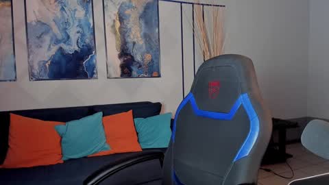 Snapshot of adellenebrown chatting on 12/22/24, 07:21 Adelina online show from 12/22/24, 07:21