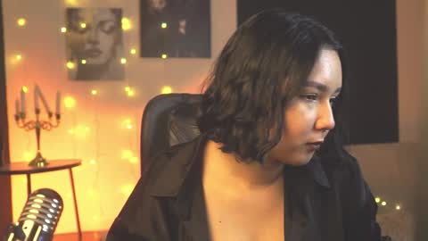 Snapshot of adellenebrown chatting on 12/24/24, 12:44 Adelina online show from 12/24/24, 12:44