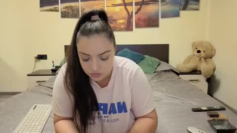 Adellineee online show from 03/30/26, 08:32