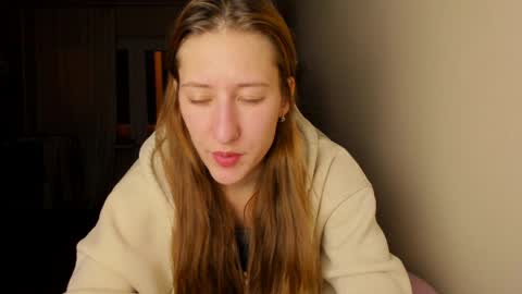 Snapshot of adellqueen chatting on 04/15/26, 09:48 Adell online show from 04/15/26, 09:48