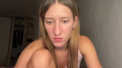Adell online show from 07/11/26, 10:00