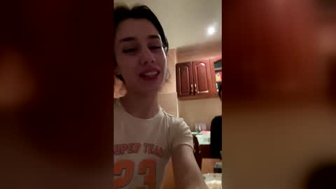 Snapshot of adellyy chatting on 04/05/26, 10:18 Adellyy online show from 04/05/26, 10:18