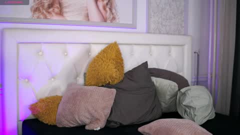 Adelyn online show from 12/07/24, 12:56