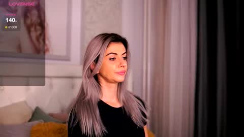 Adelyn online show from 10/04/25, 08:12