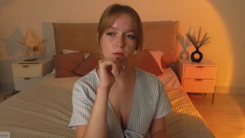 Snapshot of adencianey chatting on 07/12/26, 01:13 Selestia online show from 07/12/26, 01:13