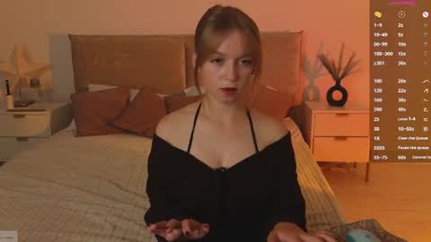 Snapshot of adencianey chatting on 07/16/26, 02:01 Selestia online show from 07/16/26, 02:01